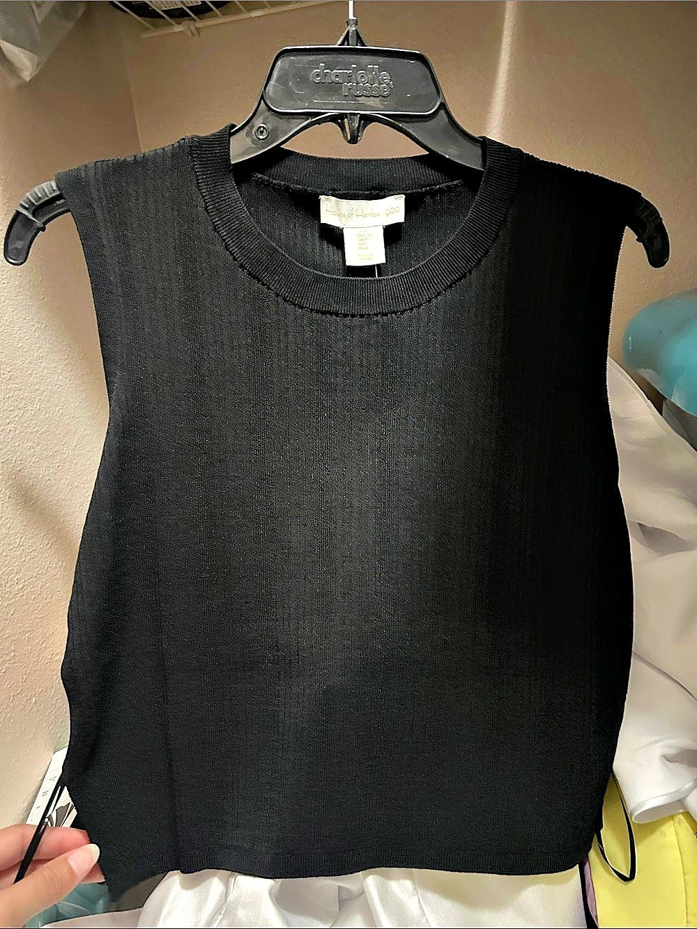 House of Harlow 1960 Sleeveless Crop Top Sweater in Black Size Large NWT